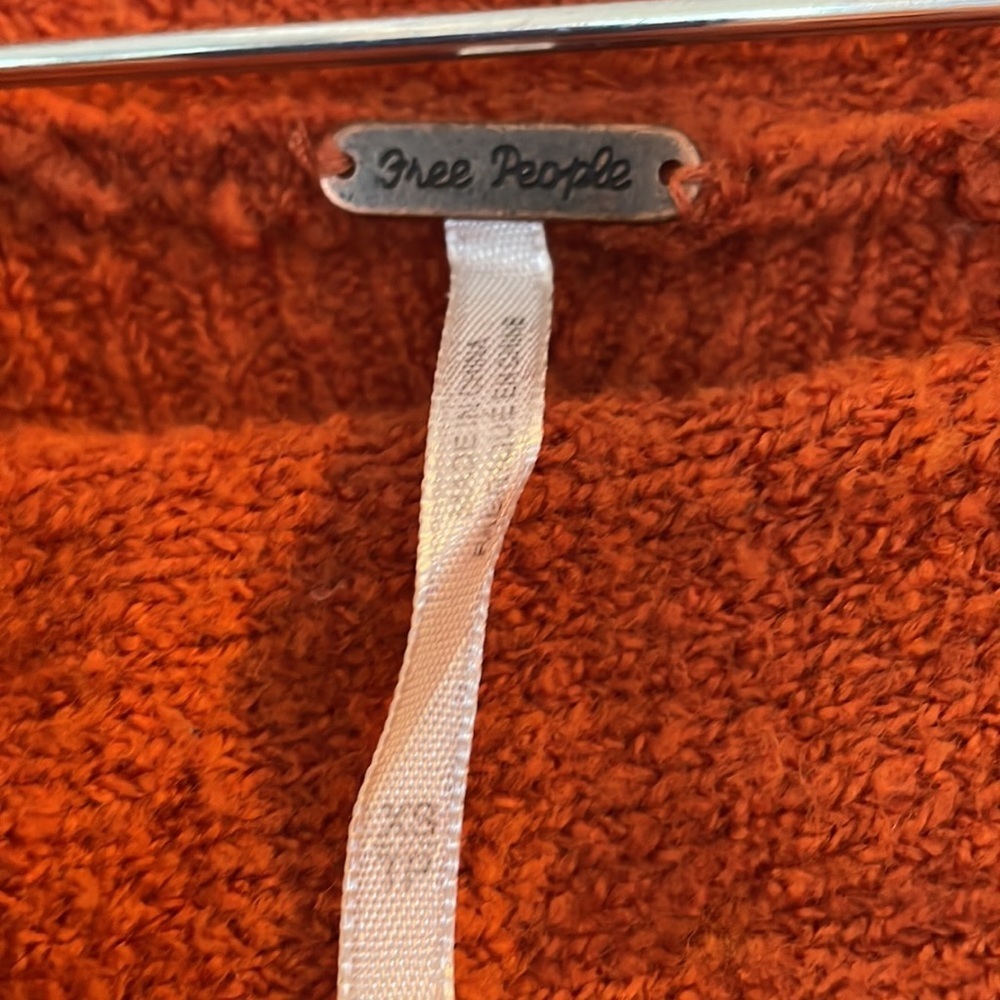 FREE PEOPLE BURNT ORANGE COCOON COWL NECK SWEATER SIZE XS H3 - Picture 3 of 7